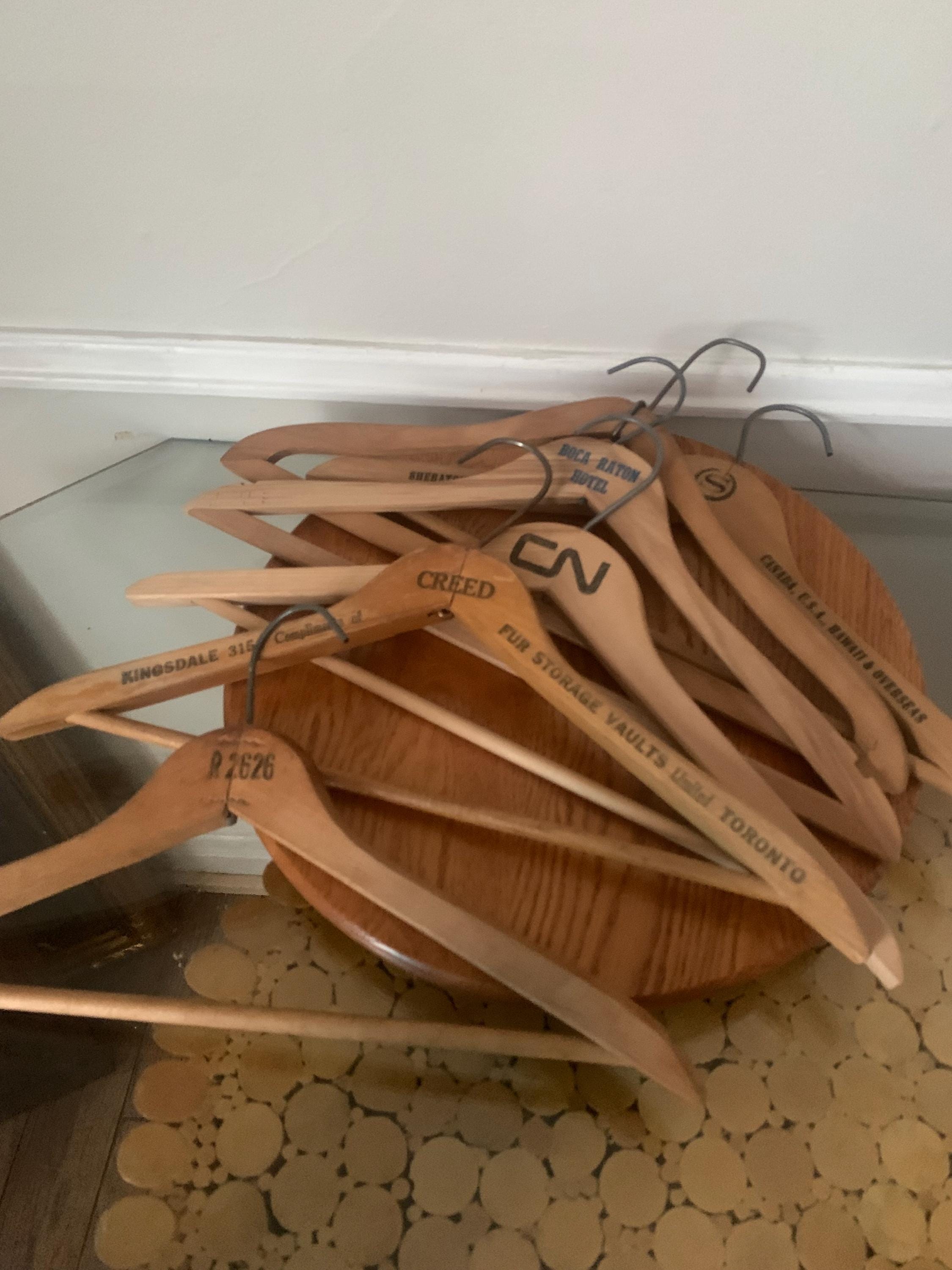 Set of 6 Vintage Hard Wood Top Hangers With Store Names - Etsy Canada