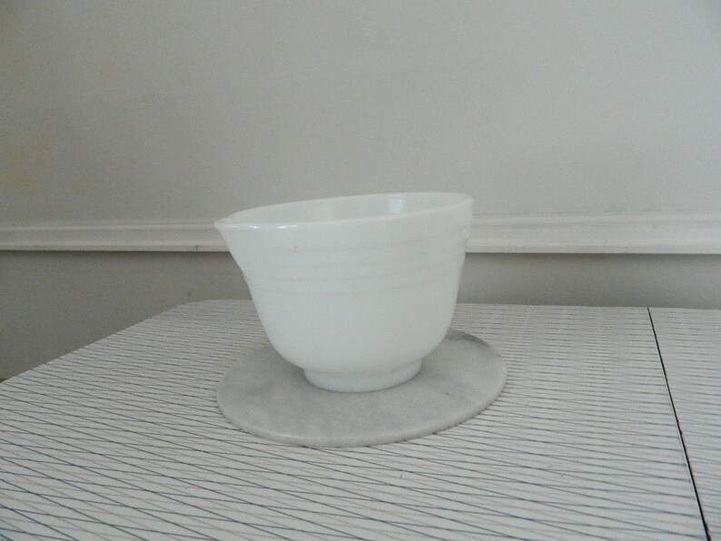 Vintage Pyrex White Milk Glass Mixing Bowl with Pour Spout Hamilton Beach Racine Wisconsin 17