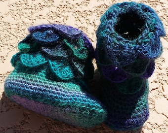 Crochet PATTERN - Toddler-Child Crocodile Boots - 3 Sizes