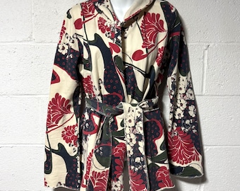 Cárdigan con capucha y cinturón Lucky Brand Y2K, estilo bohemio asiático con estampado floral japonés. Talla M.