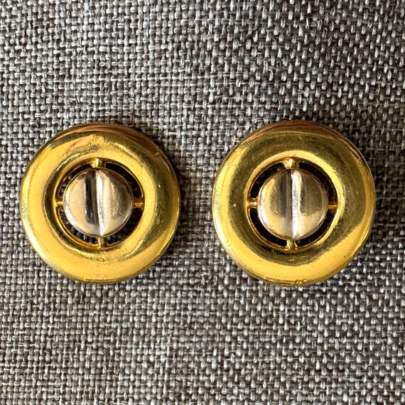 Vtg Round Two Tone Rivet Button Stud Earrings Gol… - image 2
