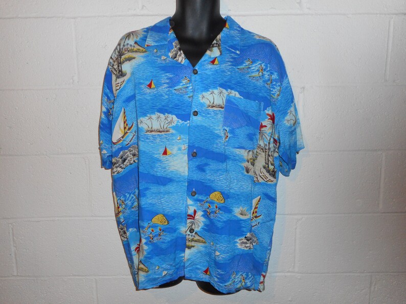 Vintage Rayon Hawaiian Surf Short Sleeve Button Up Shirt Large