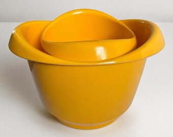 Vintage Hammarplast Dough Rise Nesting Bowls Yellow MCM 3 Qt 5 Qt Atomic Swedish