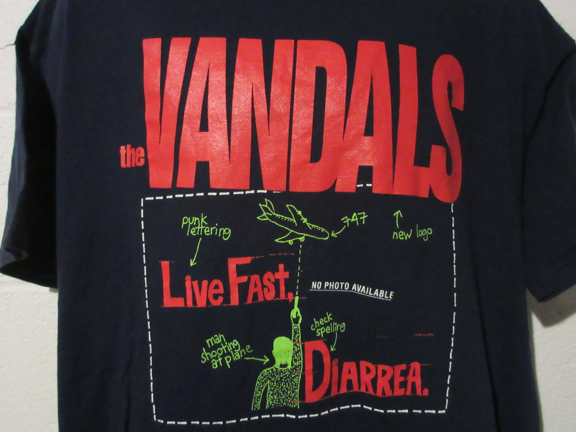 Discover Vintage 90s The Vandals Live Fast Diarrea Nitro Records Punk T-Shirt