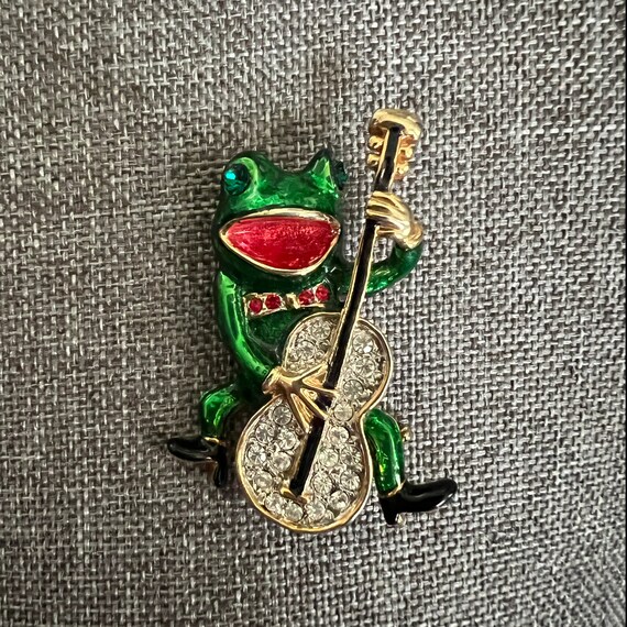 Singing Frog Playing Violin Charm 3D Sterling Silver - Made in the USA Singing Frog Playing Violin Charm 3D Sterling Silver - Made in the USA