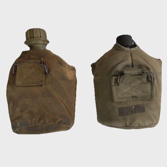 ベトナム戦争時代の米軍水筒セット – 名前入り – M-1910 キャンバス製