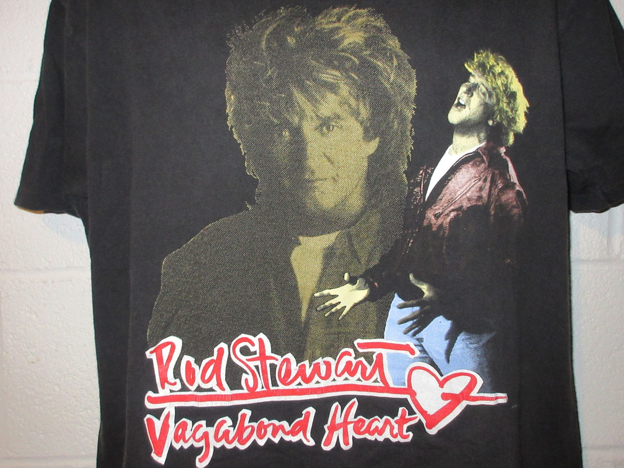 Discover Vintage 90s Rod Stewart Vagabond Heart Tour T-Shirt