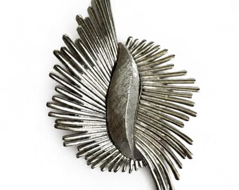 Vintage Crown Trifari Silver Tone Abstract Leaf Modernist MCM Brooch Pin Atomic