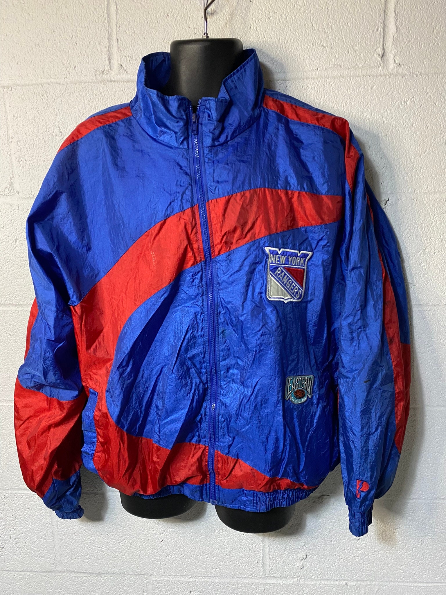 Vintage New York Rangers NHL puffer jacket. Logo athletic