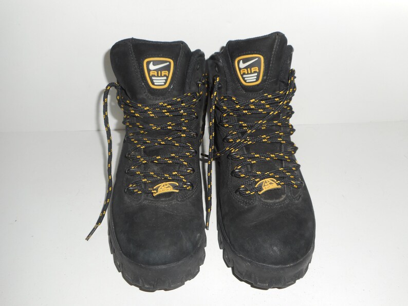 nike acg boots suede