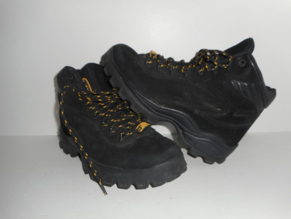 nike acg vintage shoes