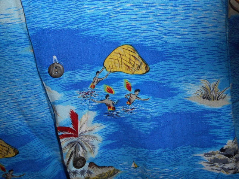 Vintage Rayon Hawaiian Surf Short Sleeve Button Up Shirt Large