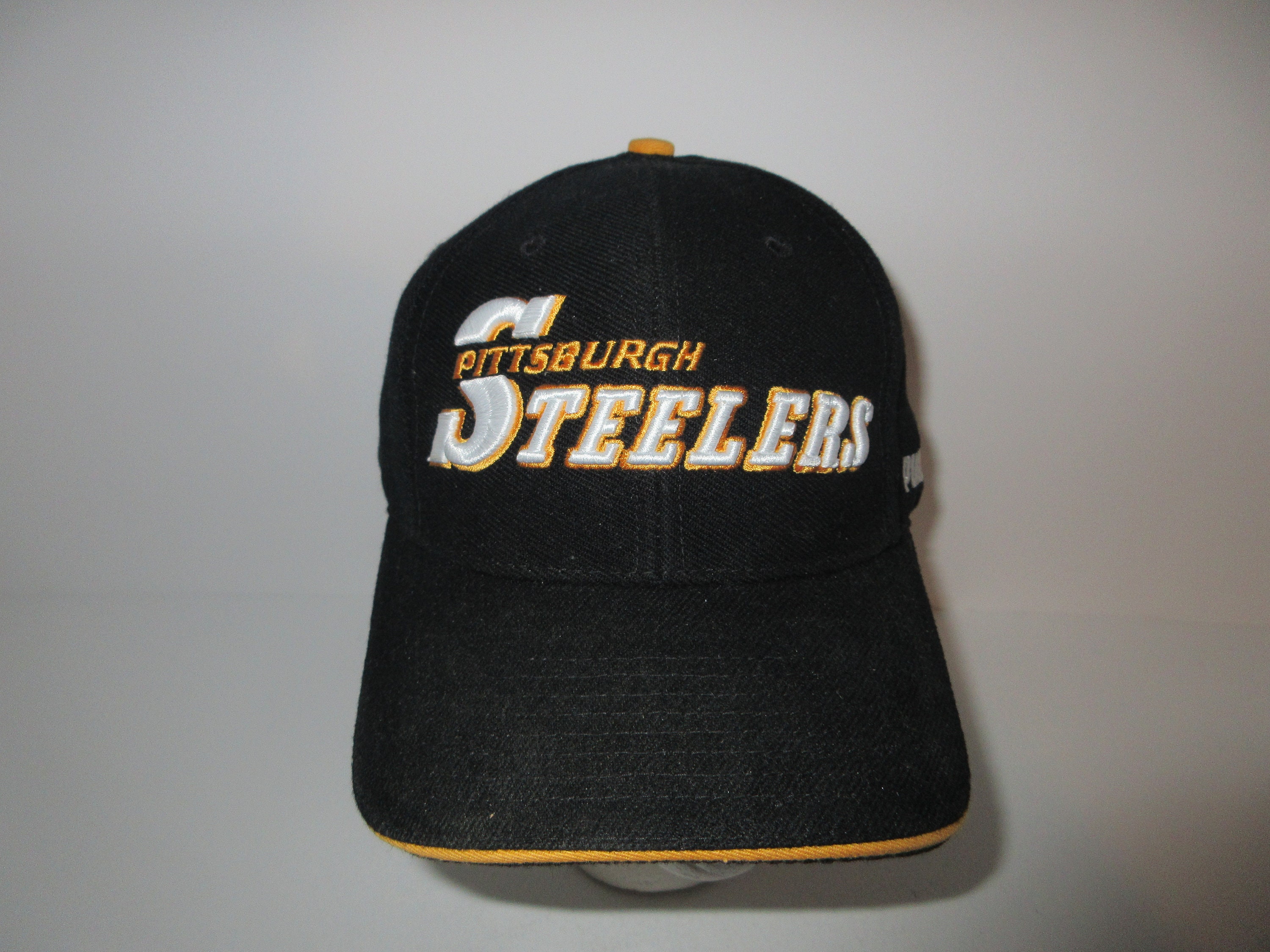 Vintage 90s Puma Pittsburgh Steelers 