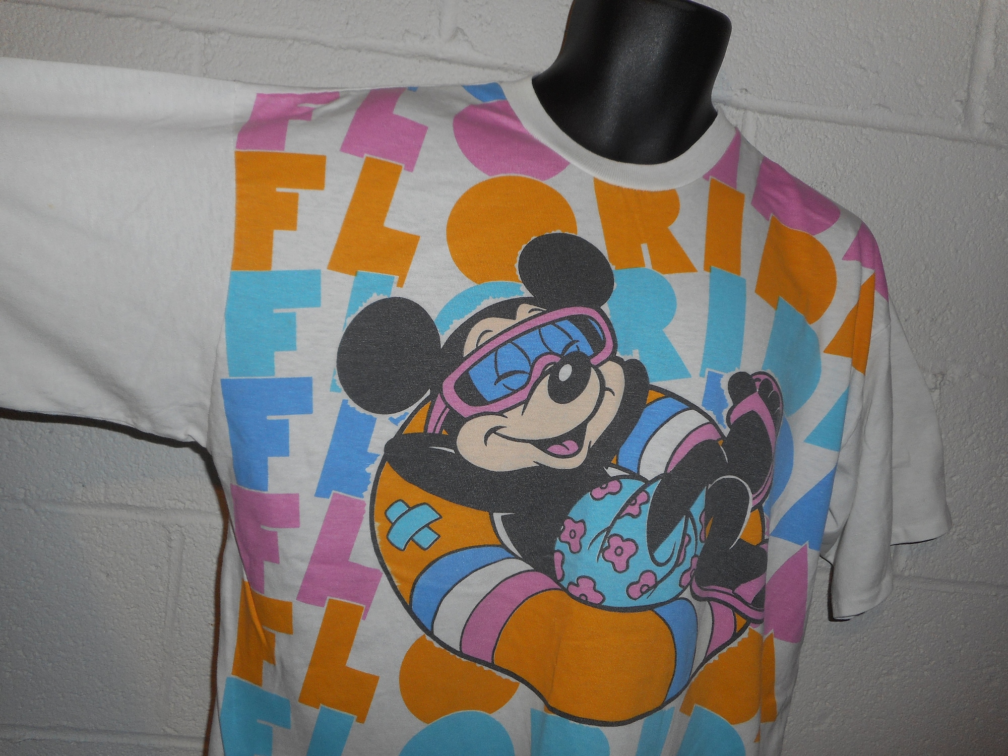 Vintage 90s Disney Wear Mickey Mouse Florida T-Shirt