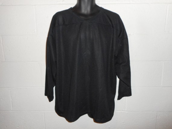 blank black hockey jersey