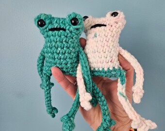Crochet Frog Friendship Set, Best Friend Gift, Amigurumi Froggy Pal Plushie, Crochet Frog set