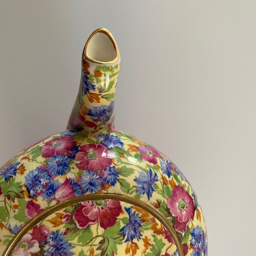 Royal Winton Grimwalds shops teapot from the 1930-1940 era
