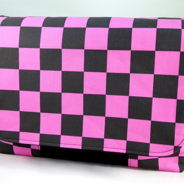 Missing Texture Messenger Bag