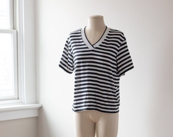 Size L, 1980s Black and White Striped V-Neck T-shirt