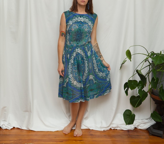 Size M, 1950s Blue & Green Paisley Psych Print Dre