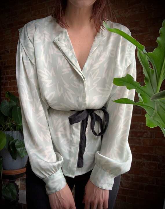 Size L, 1980s Silky Mint Sage Squiggle Blouse by … - image 9