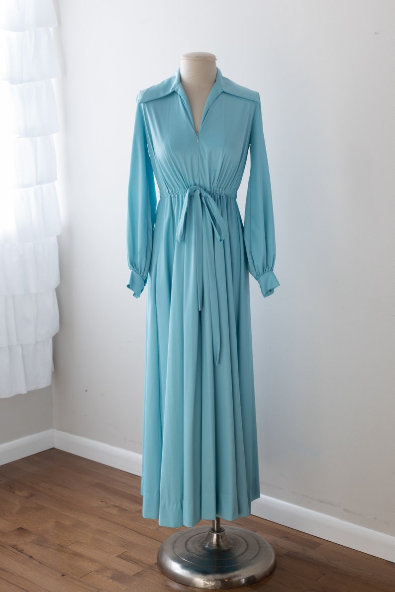 Size M/L, 1970s Iris Blue Long Sleeve Tie Waist Night Dress image 1