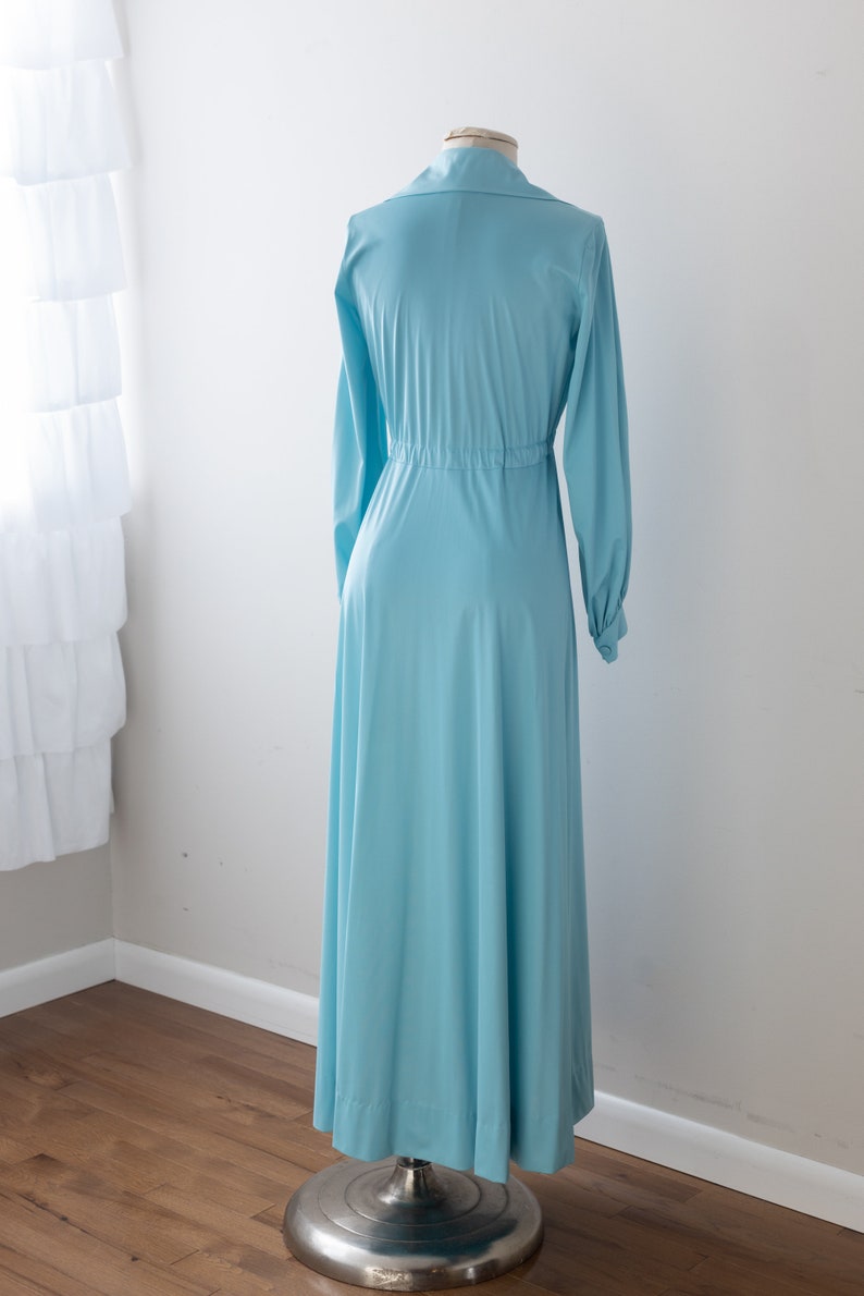 Size M/L, 1970s Iris Blue Long Sleeve Tie Waist Night Dress image 2