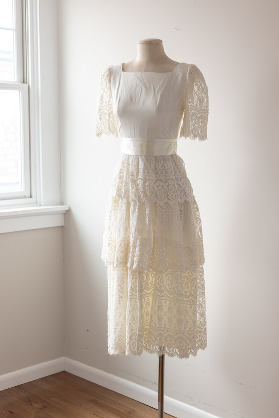 Size S, 1970s Spanish Style Layered Lace Cream Bo… - image 1