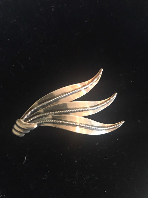 Vintage sterling brooch