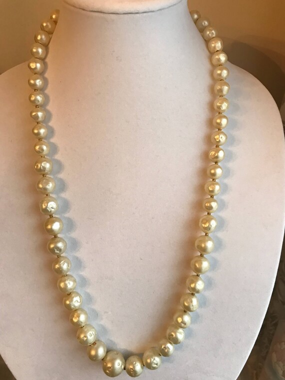 Hattie Carnegie faux pearl necklace