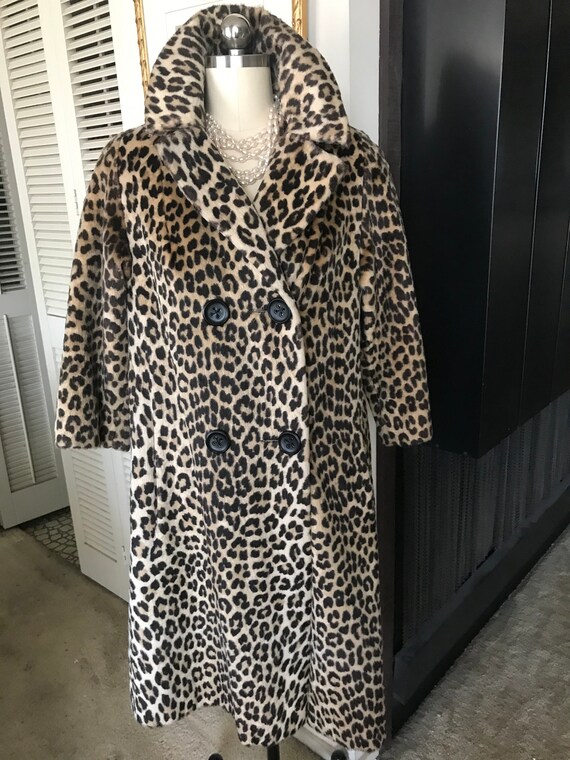 Faux fur Leopard Coat