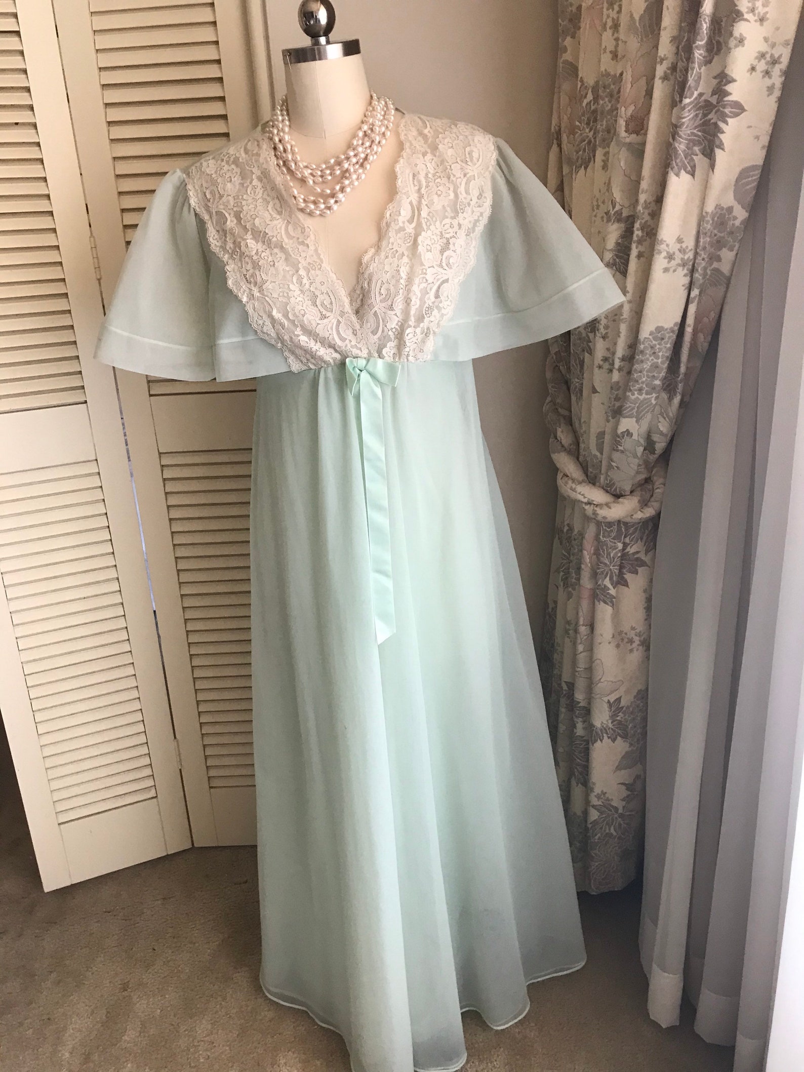 Vintage Shadowline peignoir set Etsy