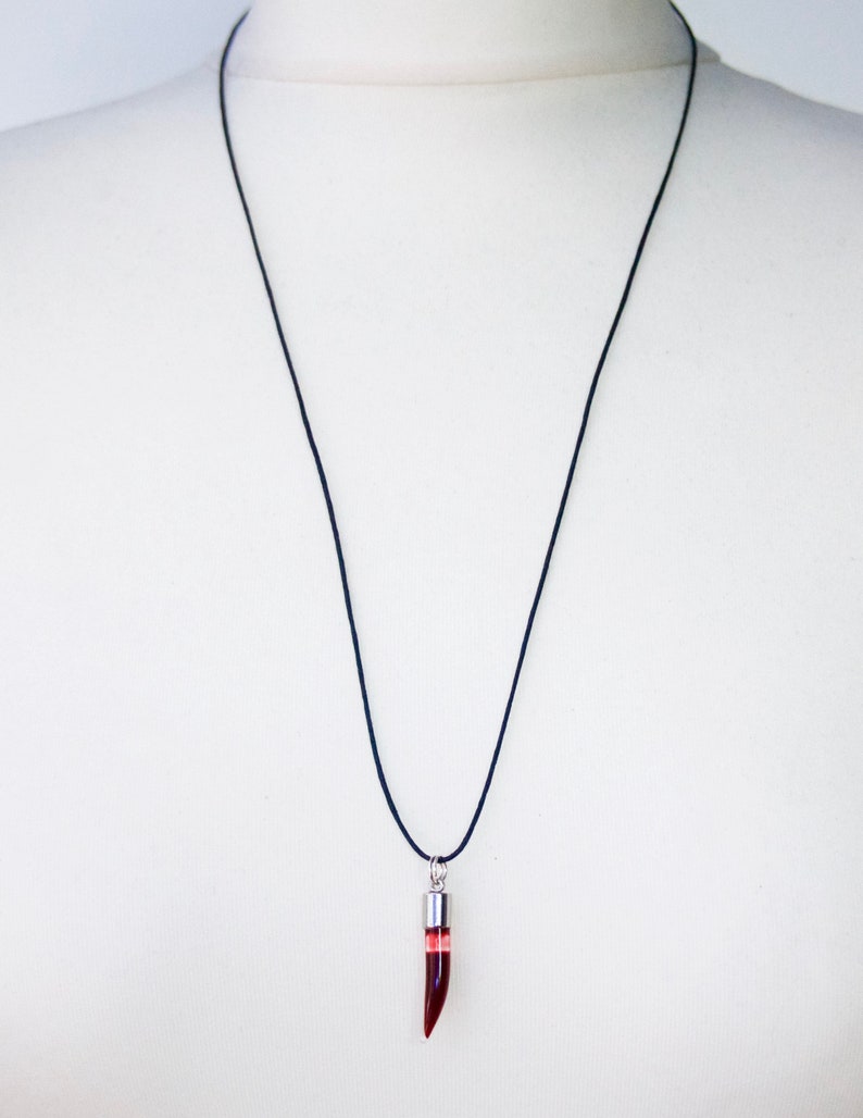 Collier fiole de sang, verre à dents de vampire, pendentif potion crocs, cadeau ras de cou gothique, fiole vide avec bouchon à vis image 9