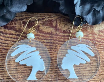 CyeresCloset Womens Worth Silhouette Earrings, Clear Acrylic | 2 Inch - Polished Finish