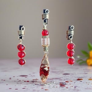 Set di gioielli con treccia e loc fiamma scarlatta di Designs by Cyere