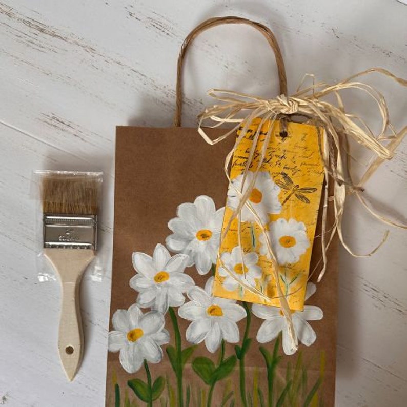 Daisy Gift Bag Flower Gift Bag, Hand Painted Gift Bag, Spring Gift Bag, Kraft Gift Bag, Teacher Appreciation Gift Bag, Mothers Day Gift Bag image 7