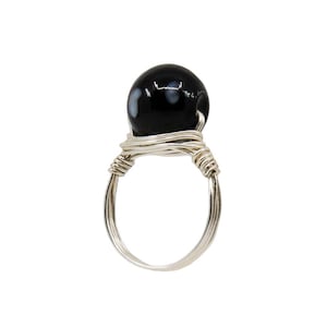 Naomi Statement Ring – Vintage Boho Style Silver Plated Statement Wire Ring with Black Polka Dot, Conta di Ojo, Evil Eyes