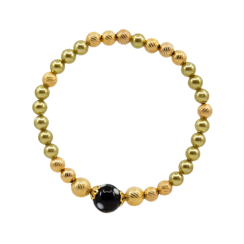 Pearl Conta Di Ojo Ilsa Bracelet Handmade in New York by Alzerina Jewelry 7