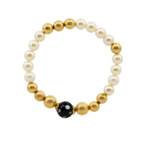 Pearl Conta Di Ojo Ilsa Bracelet Handmade in New York by Alzerina Jewelry 5