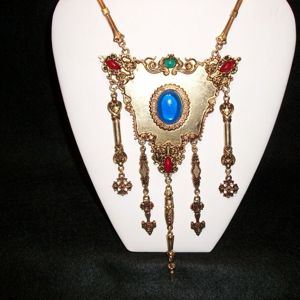 Vintage Elaborate Accessocraft NYC   Necklace-Gold. Circa 1940's