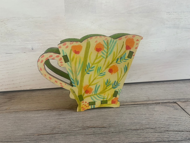 Wood vases by Kimberly Hodges, pencil holder cute, pen holder, gift for teacher, teacher gifts, pencil cup, office desk accessories Sweet vine