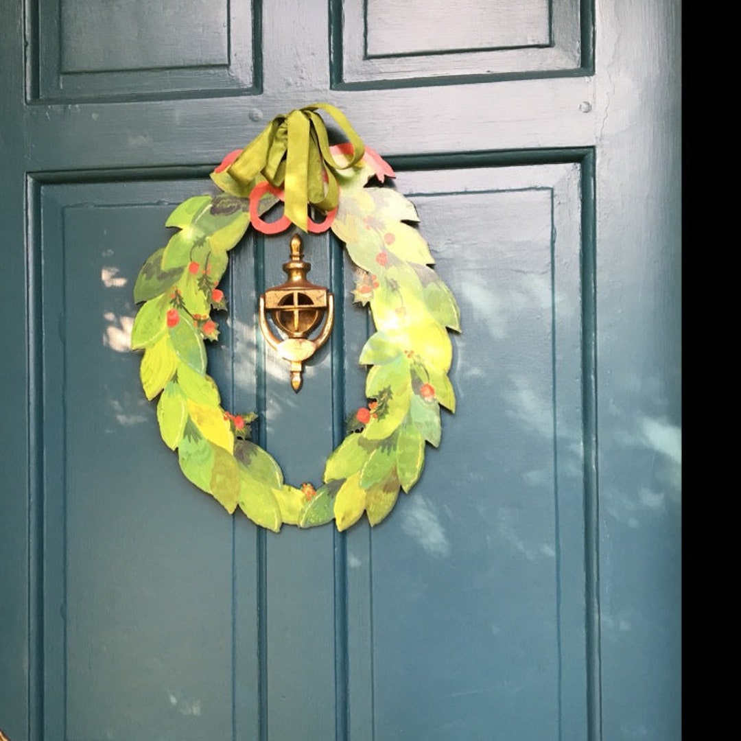 Holly Wreath, Wood Wreath, Modern Wreath, Modern Farmhouse, Modern