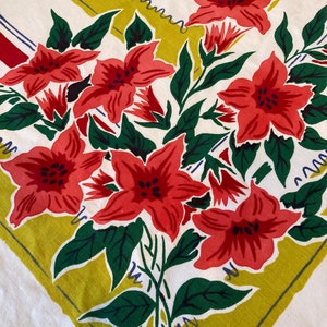 Simtex vintage  tablecloth. Blooming Red Day Lillies and Green fauna WOW!