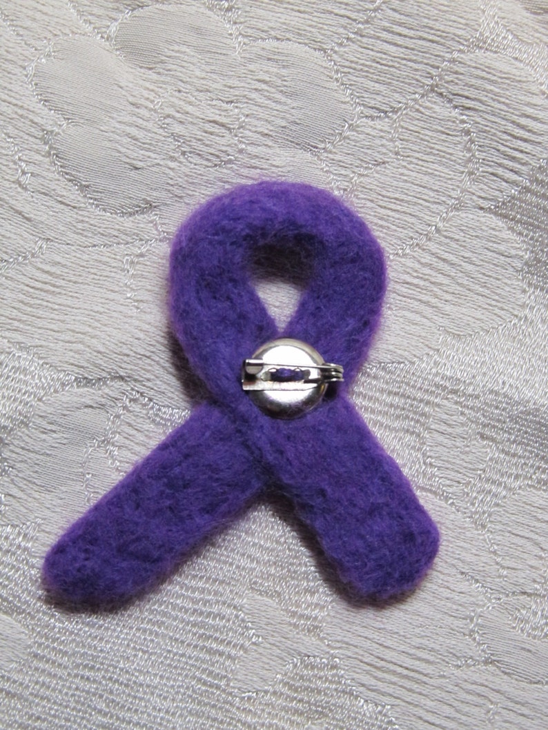 WANDIC 20Pcs Purple Ribbon Pin Charms, Alzheimer's Cancer Awareness