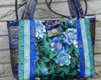 Strip Tote Bag - Blue Asian-Inspired Flowers & Prints