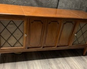MCM Mid Century Modern Low Profile Radio Turntable Console Credenza