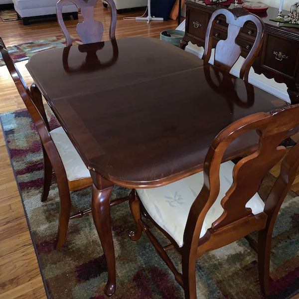 Queen Anne Solid Cherry wood dining room table and chair set