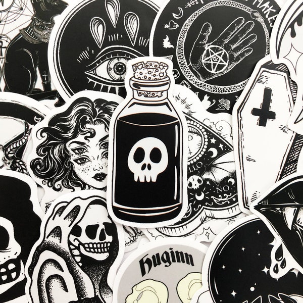 50 fajnych czarno-białych naklejek na laptopa Goth Dark Skull Tattoo Kalkomanie