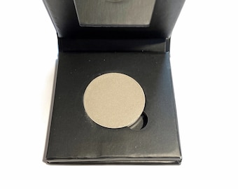 PLATINUM Silver Pewter Eye Shadow Paperboard Compact - Maquillaje mineral natural
