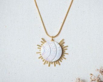 Old button necklace - 1940 - gold with fine gold - iridescent white vintage button necklace - glass paste - chain 40 cm - Solare Diane